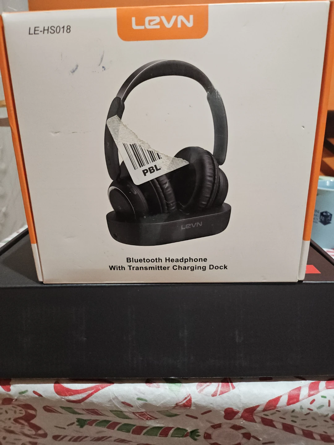 LEVN Bluetooth Headphone with Charging Dock