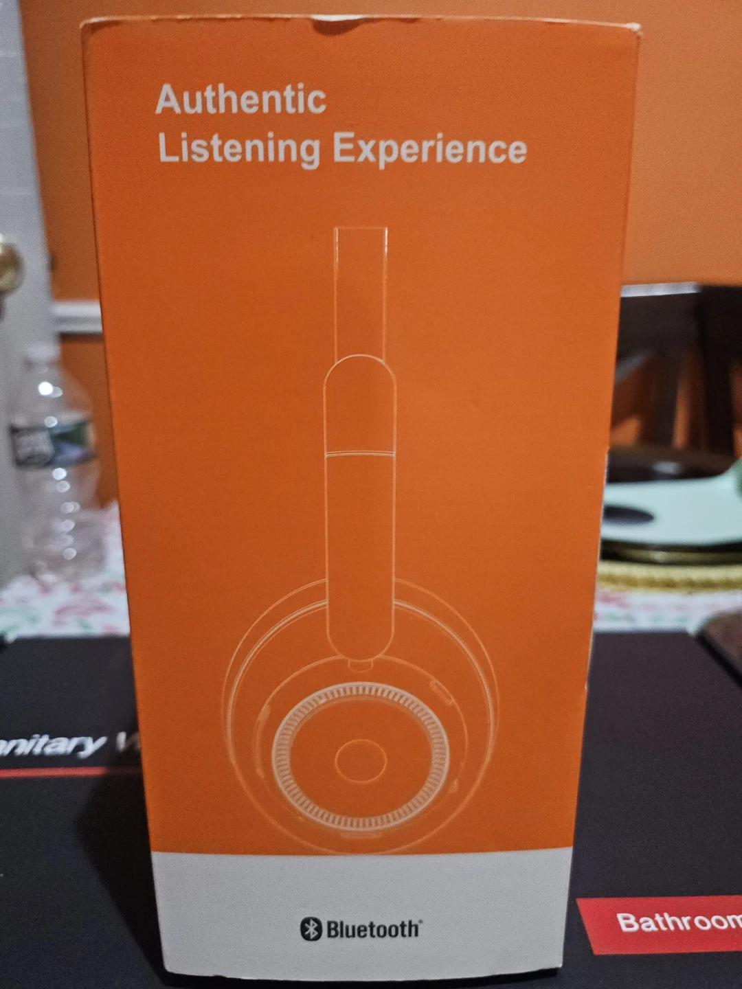 LEVN Bluetooth Headphone with Charging Dock - photo 3