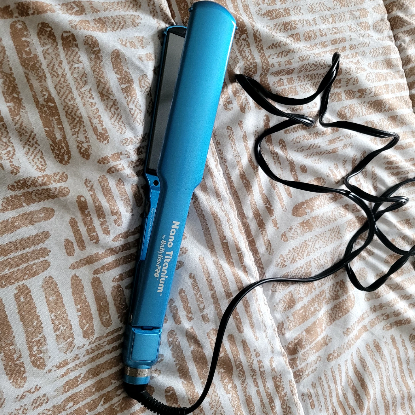 BabylissPRO Nano Titanium Hair Straightener