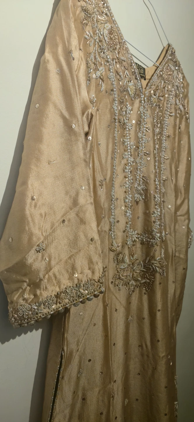 Embellished party wear - photo 3