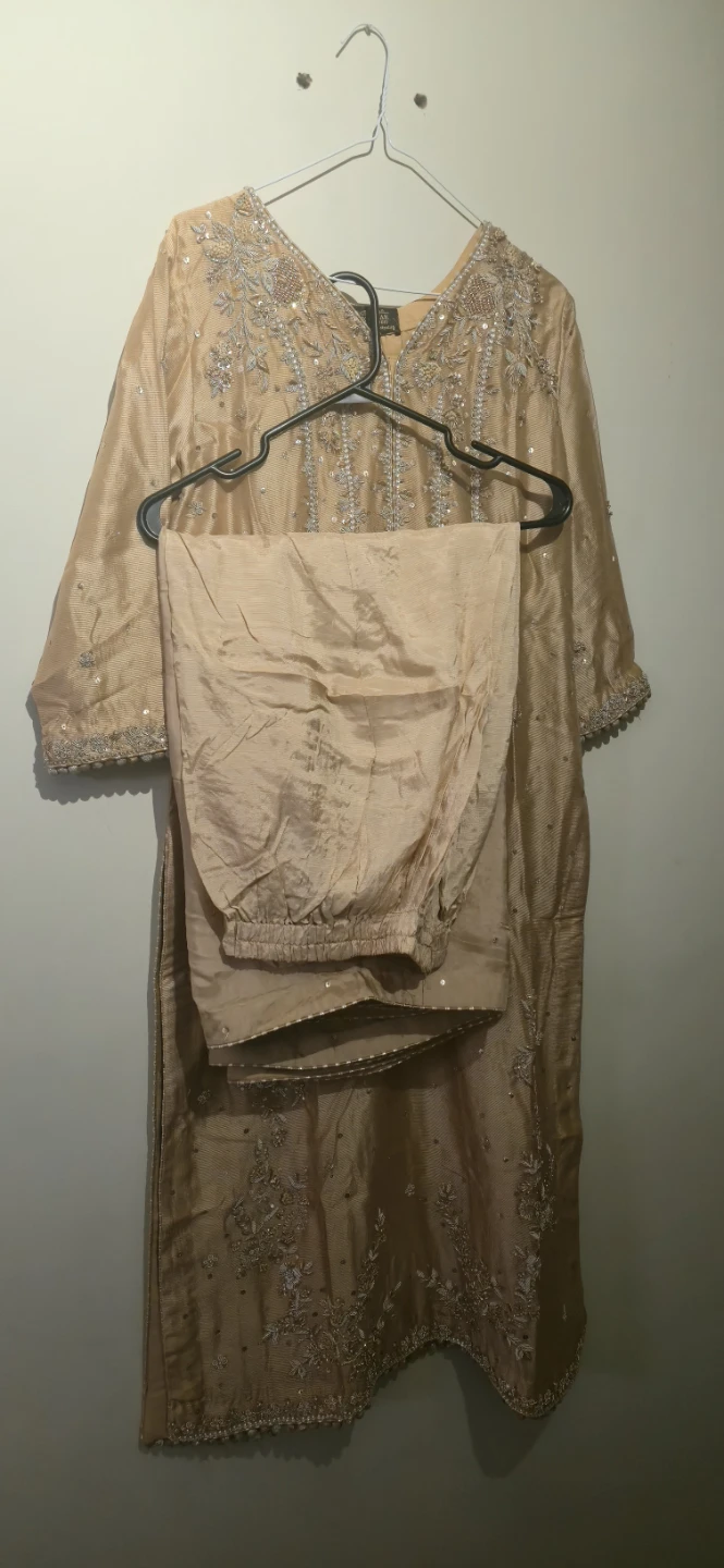 Embellished party wear - photo 5