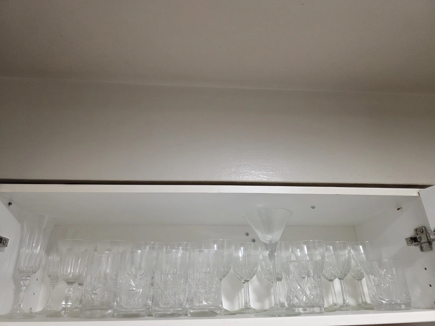 FREE Variety of Glassware - Cups, Wine Glasses, More! - photo 3