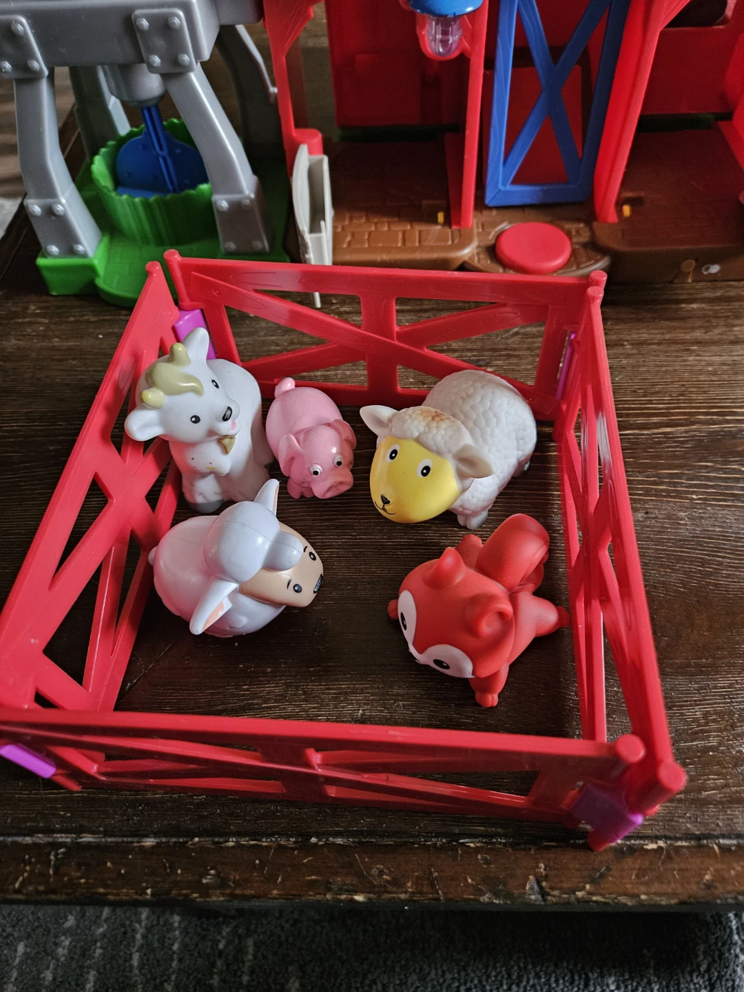 Fisher-Price Little People Animal Friends Farm Playset - photo 3