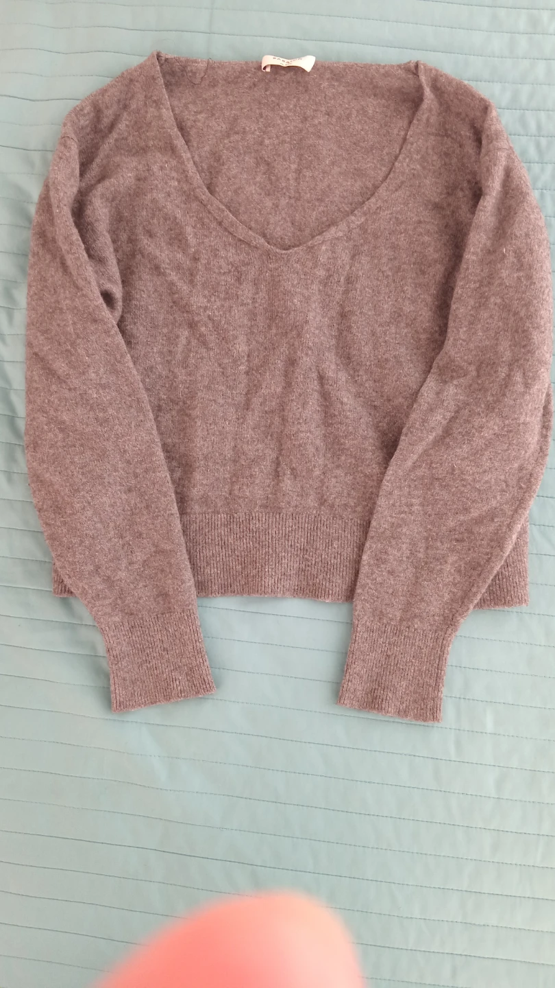 Babaton V-Neck Sweater - Grey - Size M