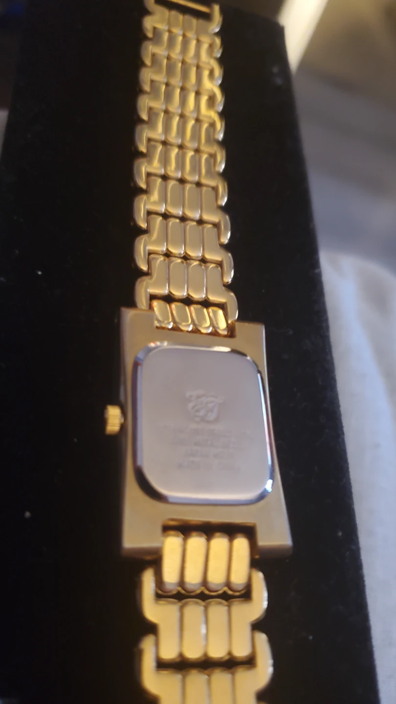 Elizabeth Taylor White Diamonds Gold Watch - photo 2