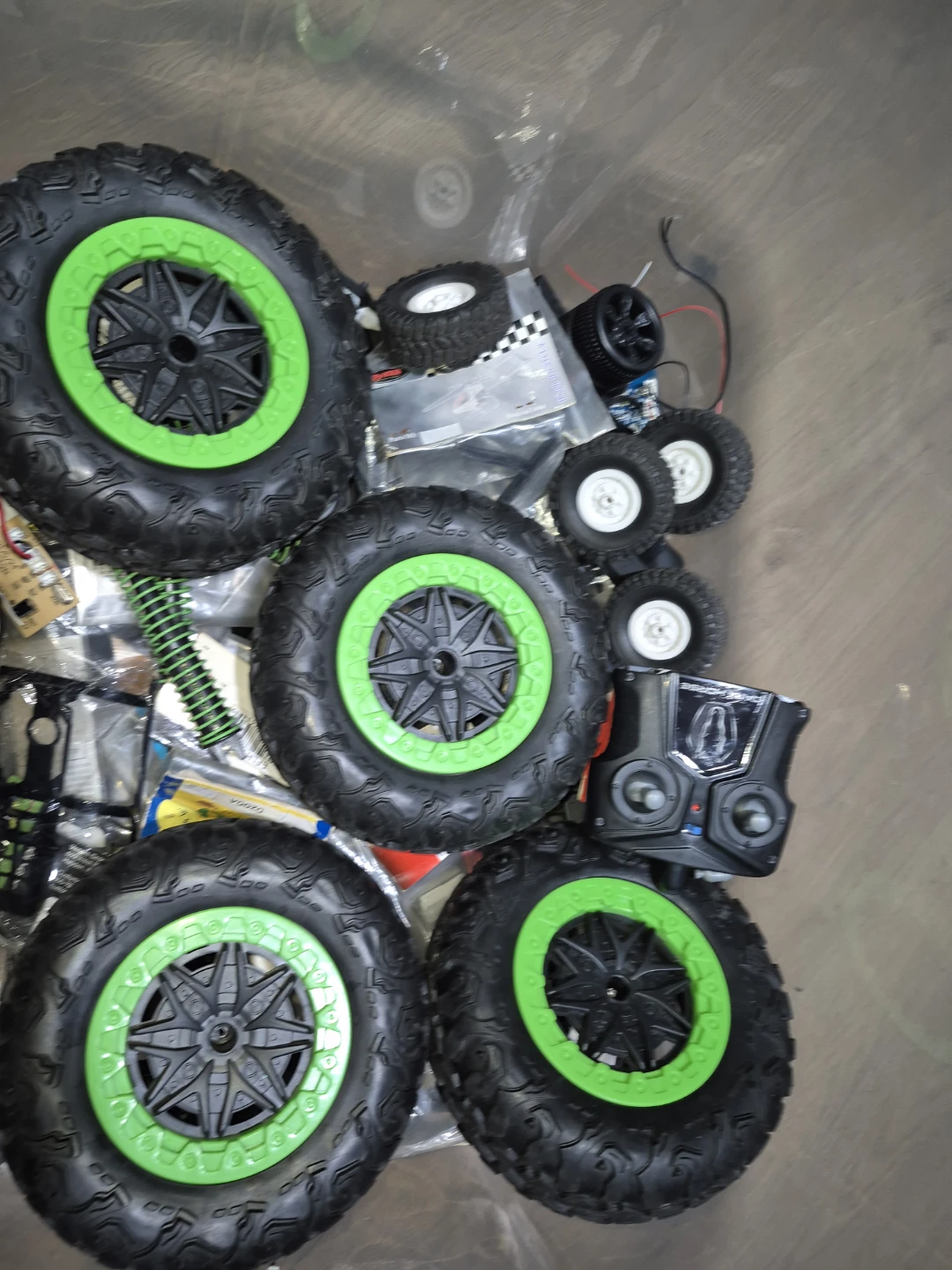 RC Car Parts Lot - photo 3