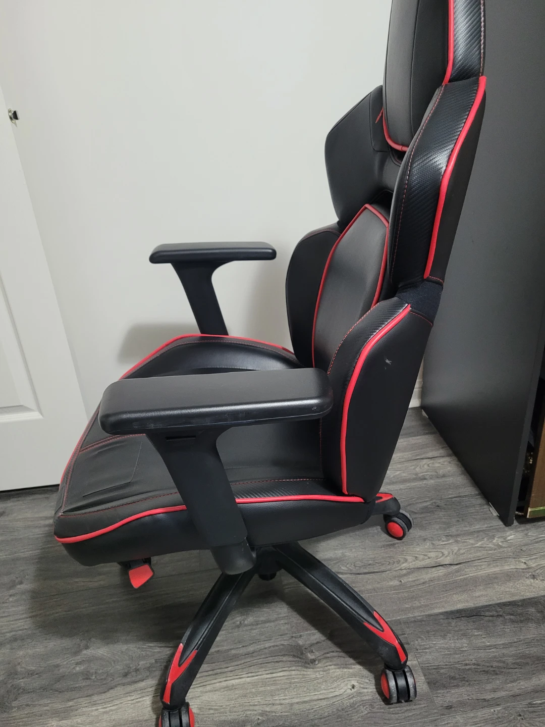 Black and Red Gaming Chair - photo 3