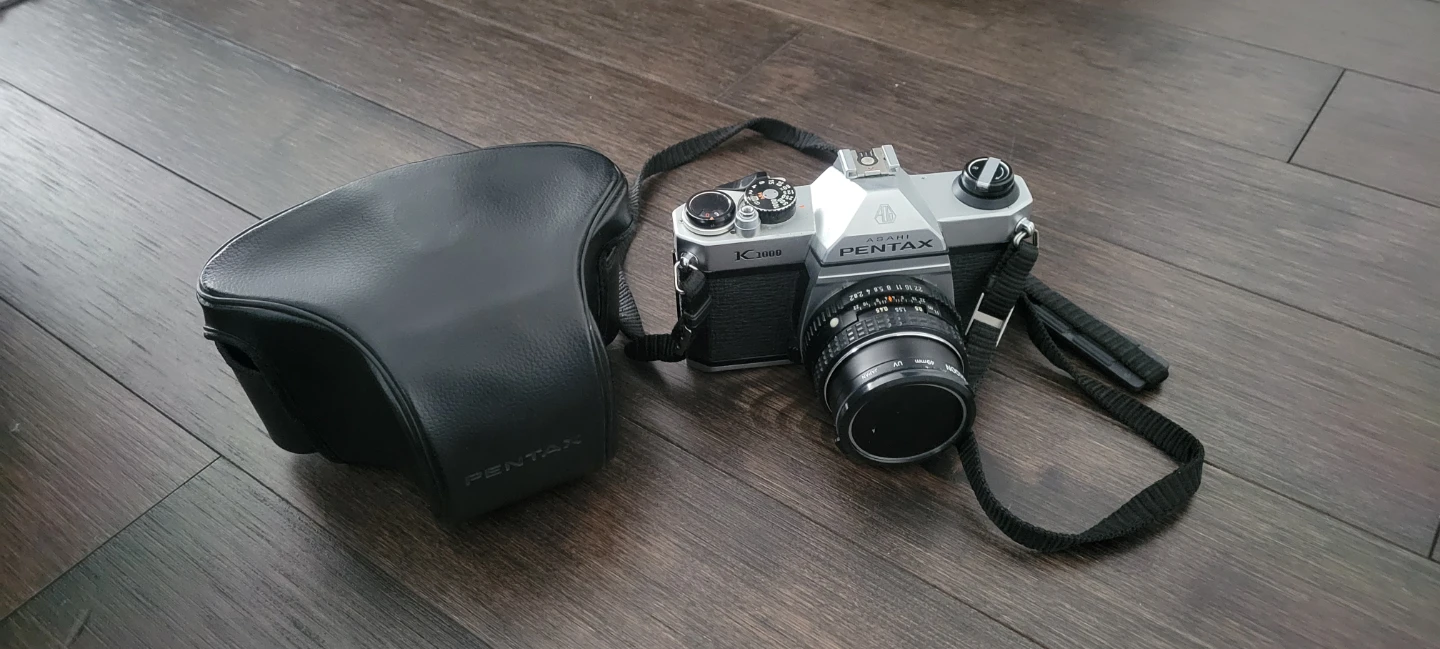 Pentax K1000 35mm Film Camera with Case - photo 5