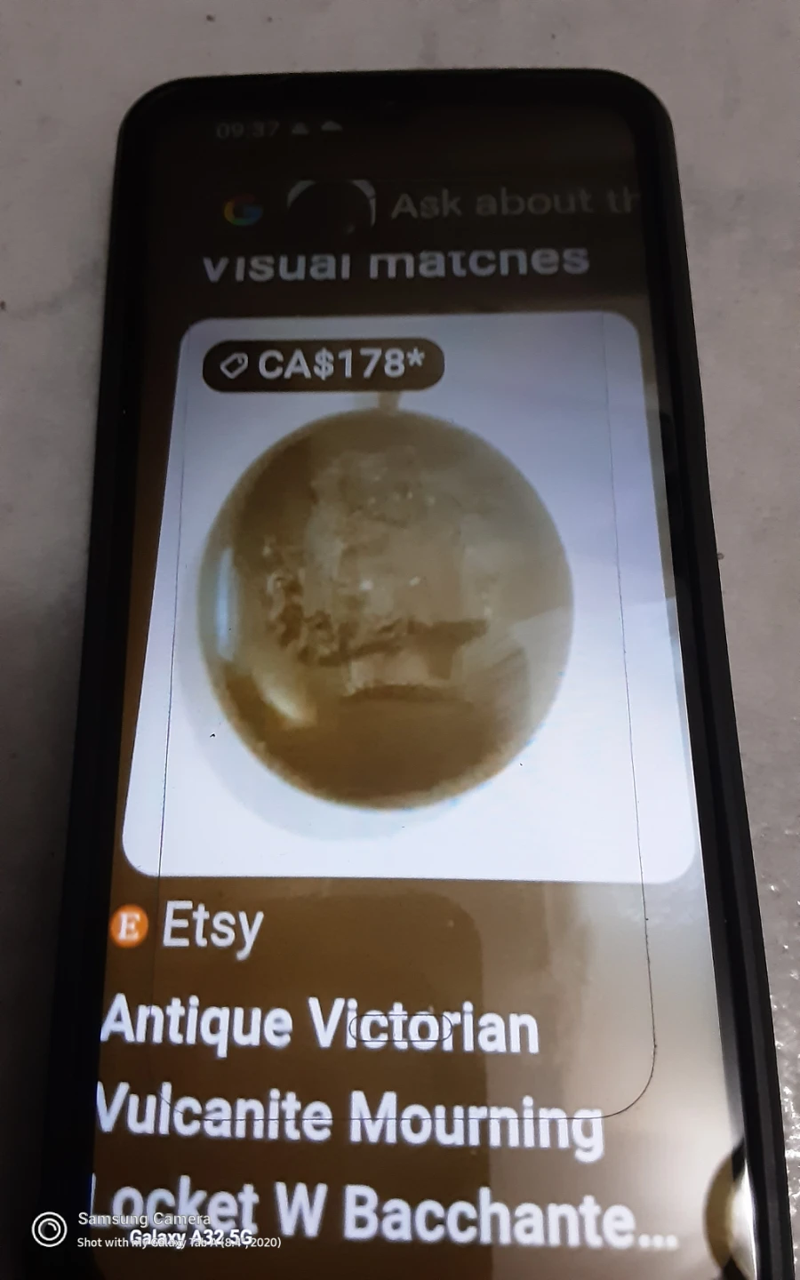 Antique Victorian vulcanite  Mouriang Locket - photo 3
