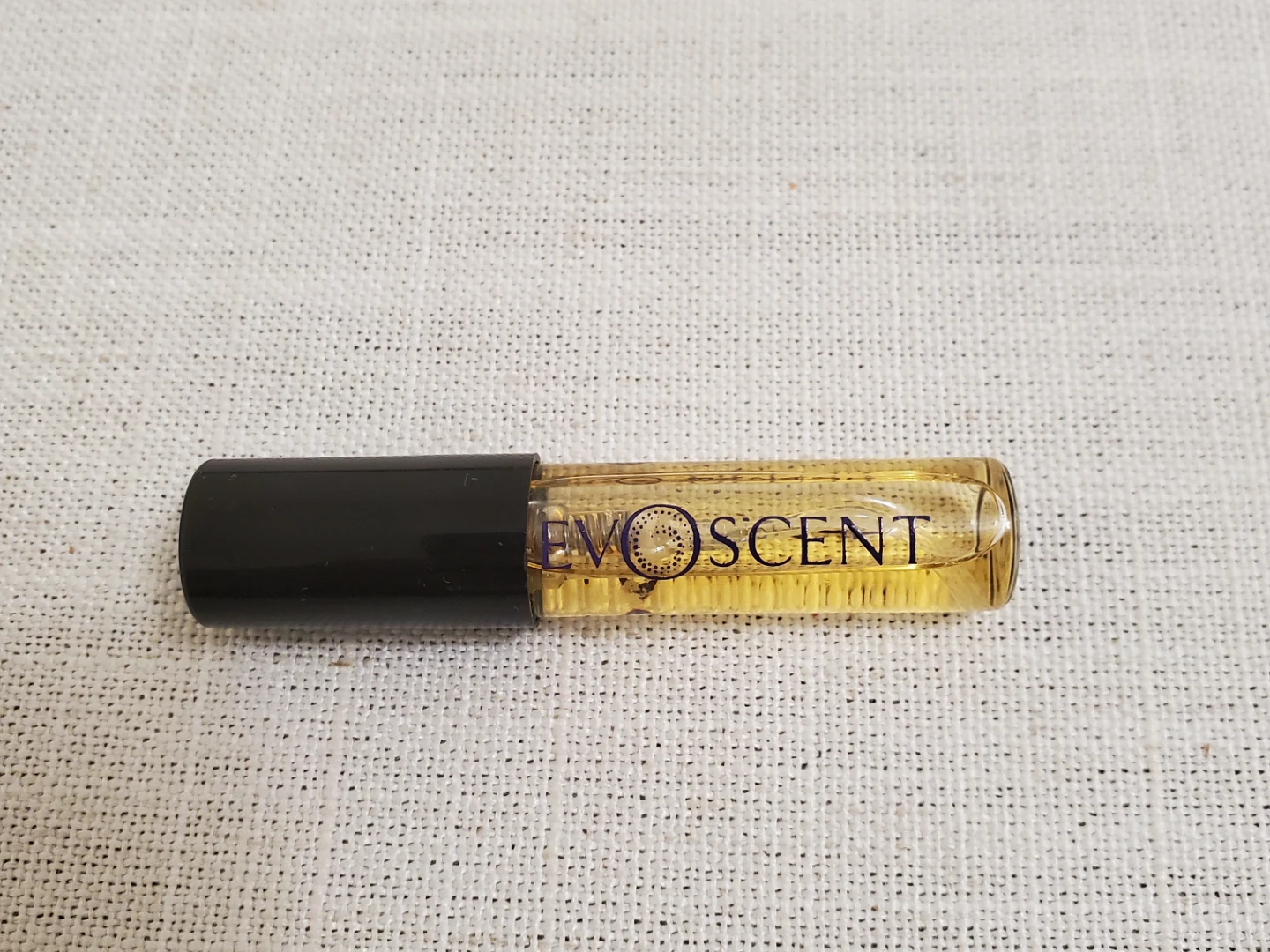 EVOSCENT Basalt Rollerball Perfume Sample