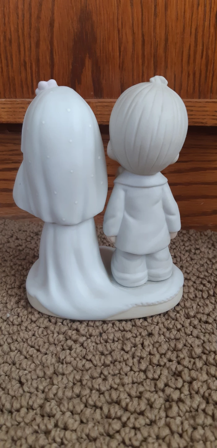 Precious Moments Wedding Figurine - photo 2