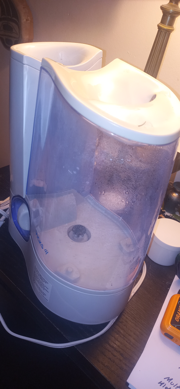 Vicks Warm Mist Humidifier - photo 2