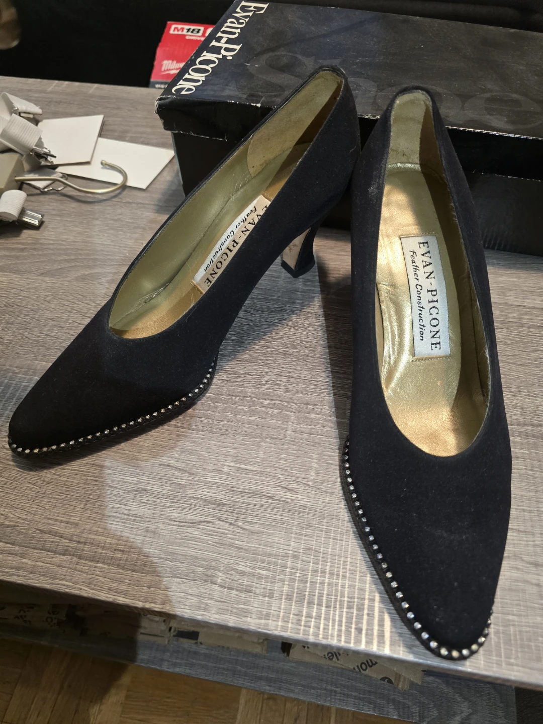 Evan-Picone Black Heels size 8- fits 7