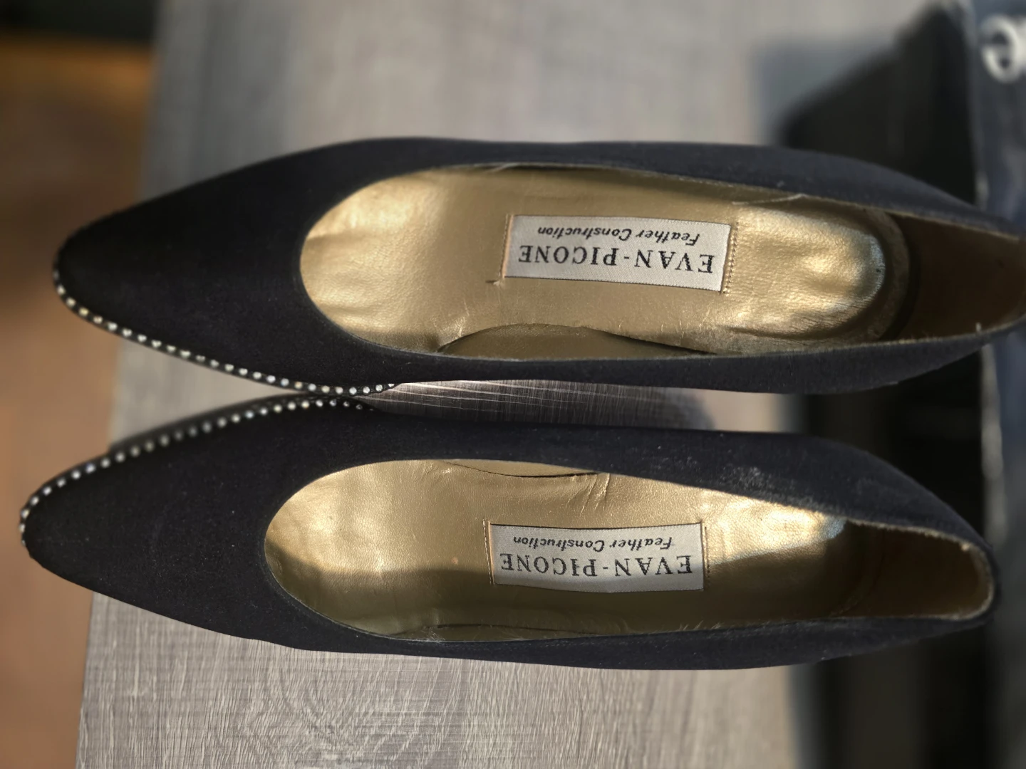 Evan-Picone Black Heels size 8- fits 7 - photo 3