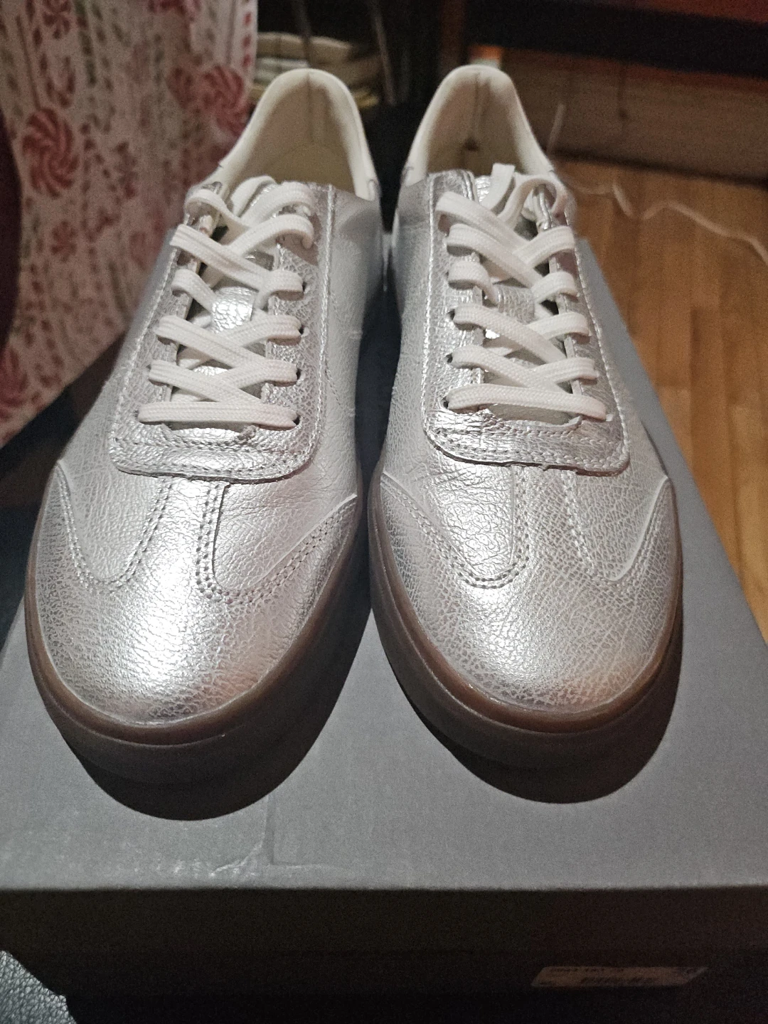 Vagabond Shoemakers Silver Sneakers - Size 6