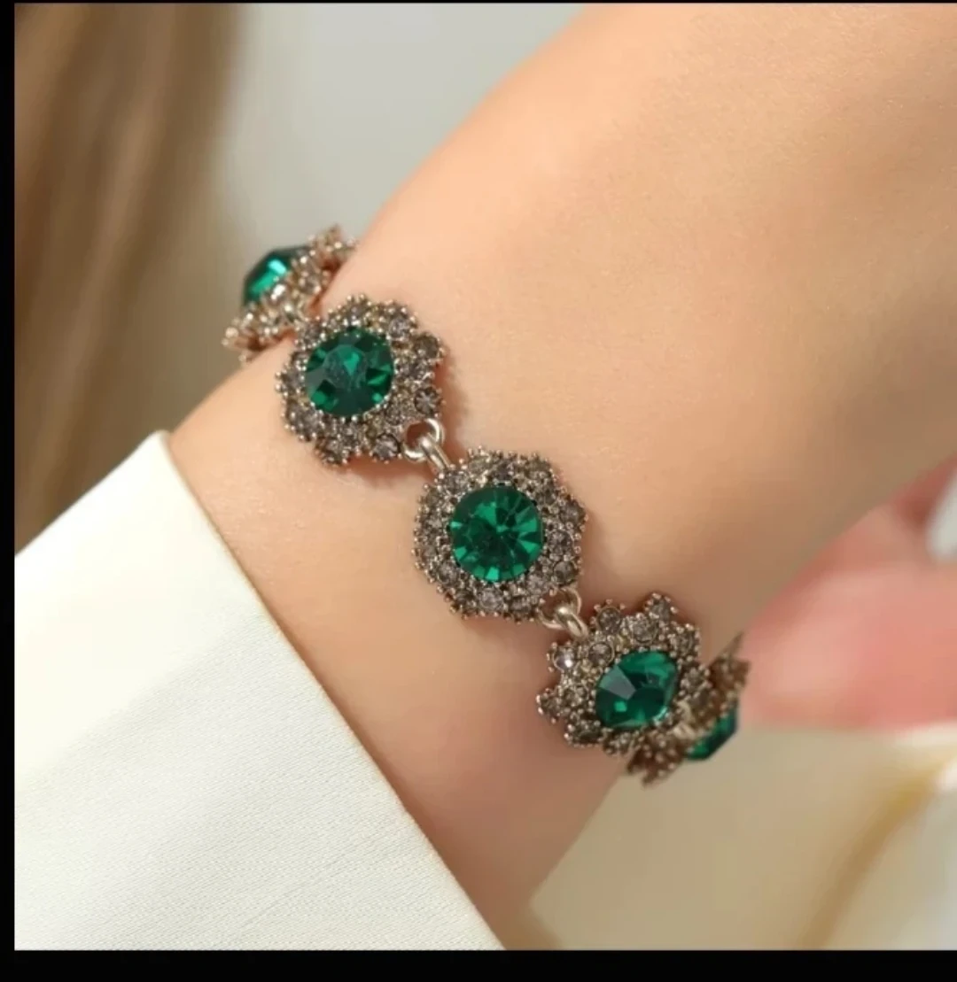 Emerald Green Bracelet - photo 2