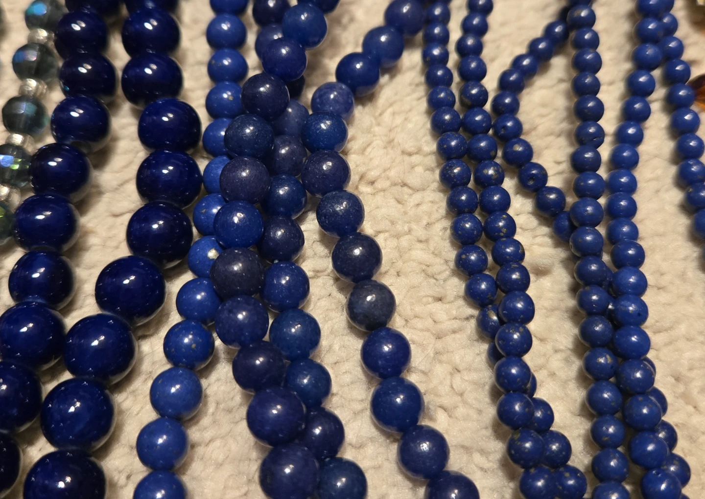 Lot of Assorted Bead Strands (Lot AB) - photo 3