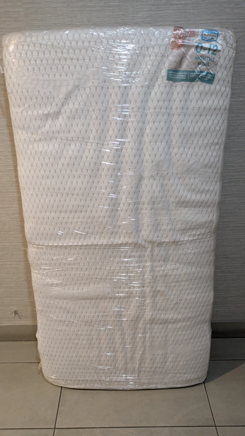 Simmons Baby Mattress, two sides  (0- 12 months and +12 months)