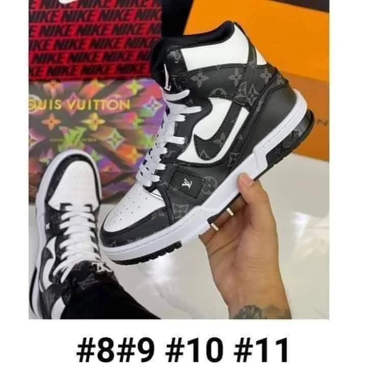 Louis Vuitton Sneakers - photo 5