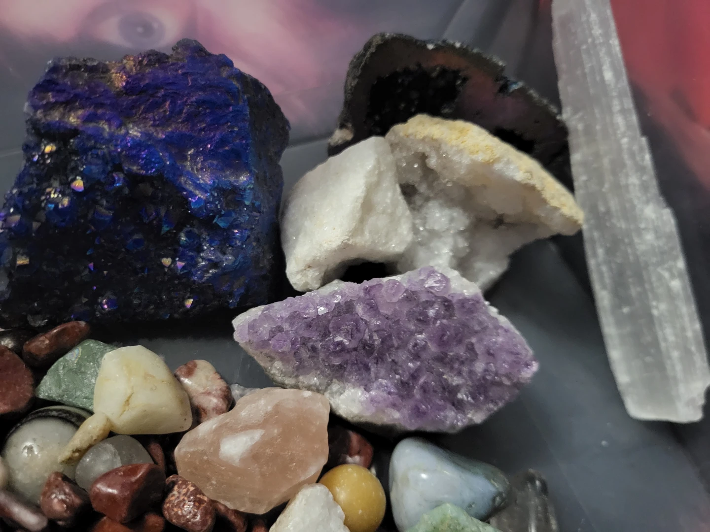 Assorted Crystals and fossils collection - photo 3