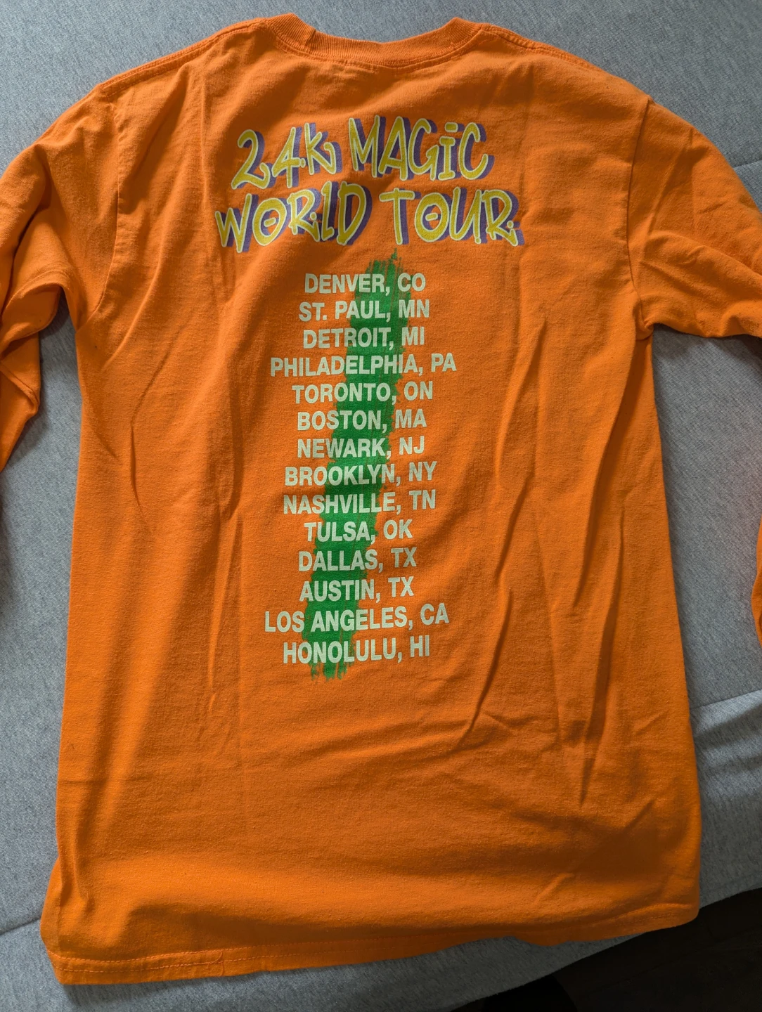 Bruno Mars - 24K Magic World Tour Concert Merch (2018) - photo 2