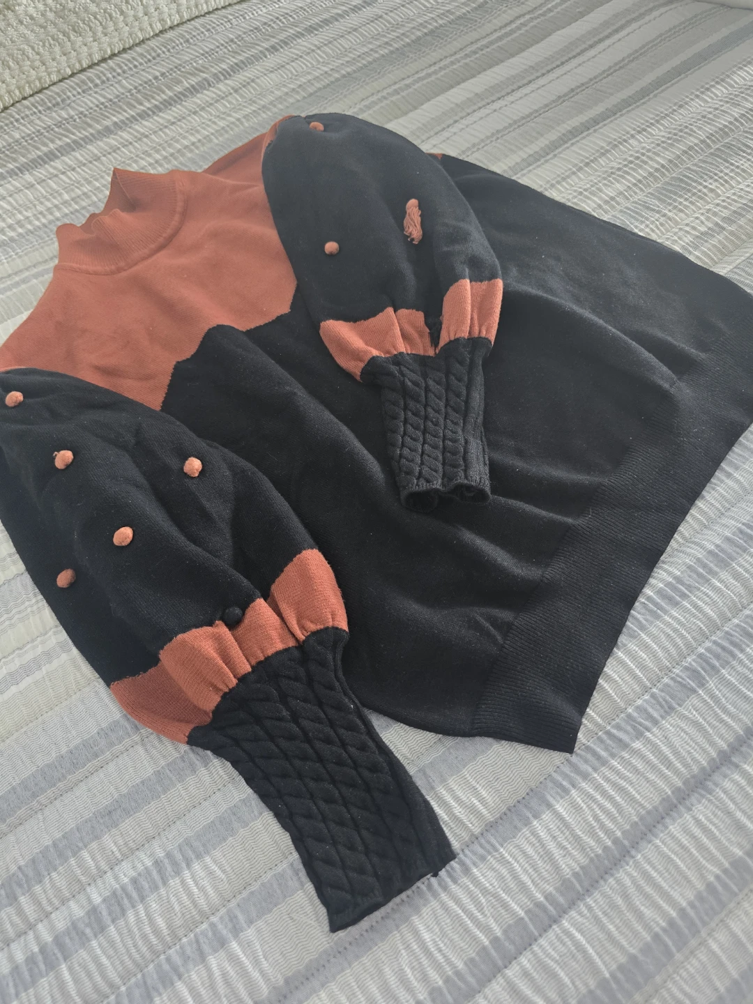 Color Block Knit Sweater - photo 2