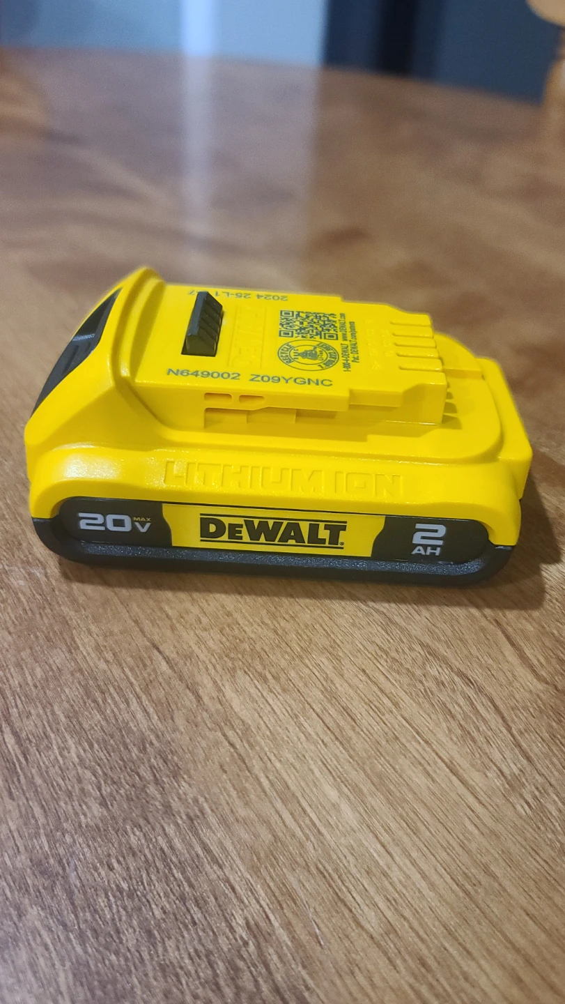 NEW DEWALT 20V MAX 2.0Ah Batteries - Compact Lithium-Ion 🏆