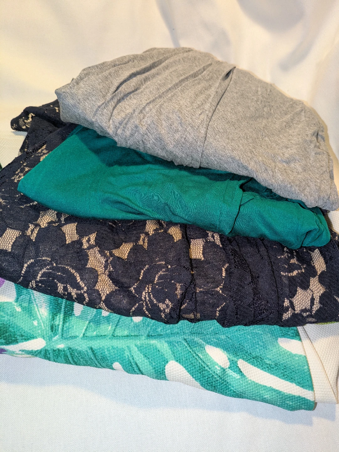M - Assorted dresses