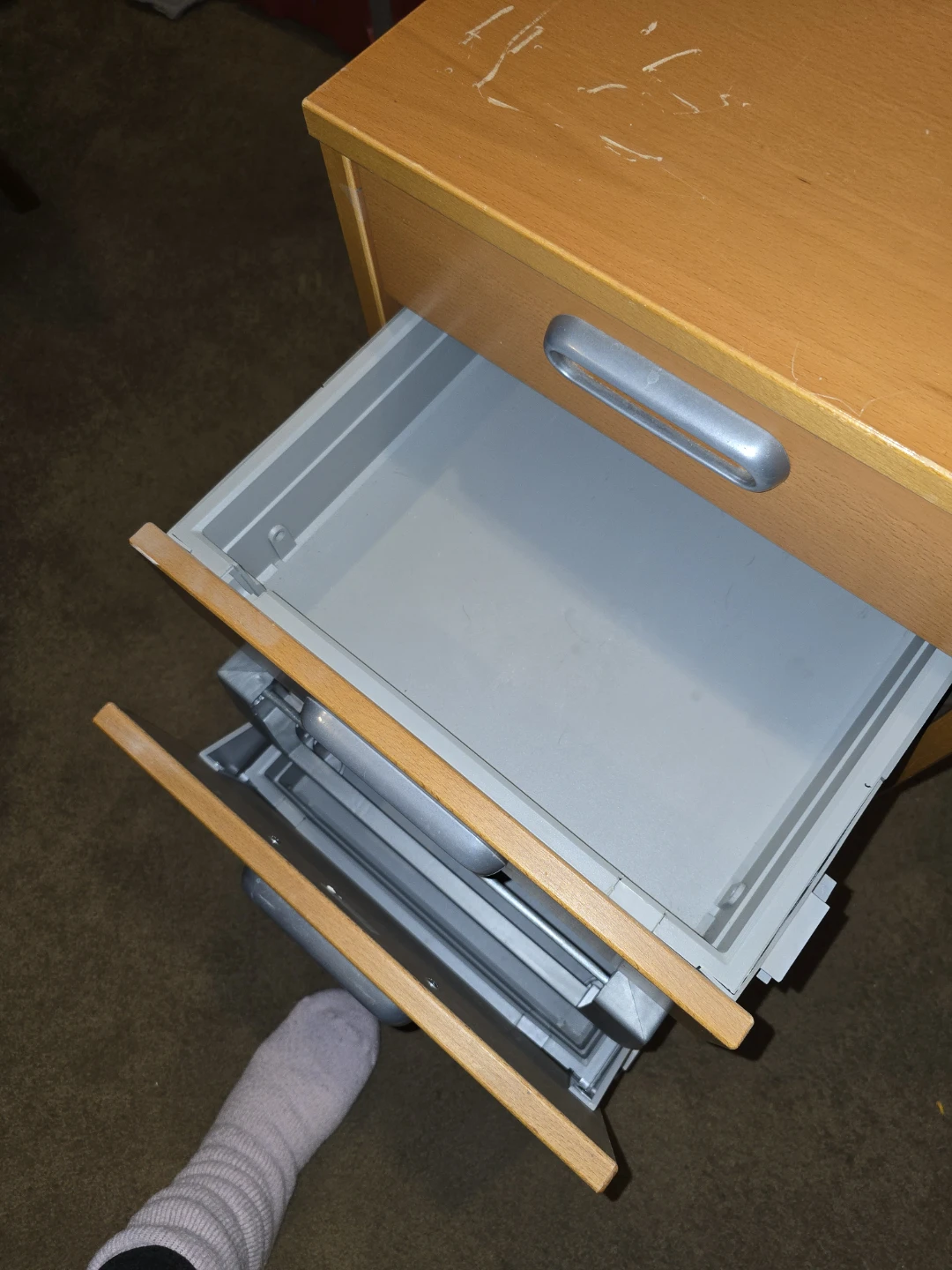 3-Drawer Filing Cabinet - photo 3