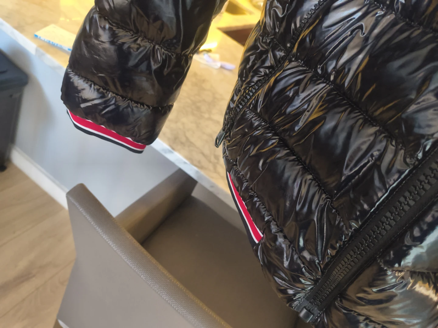Calvin Klein Puffer Jacket - Size M - photo 3