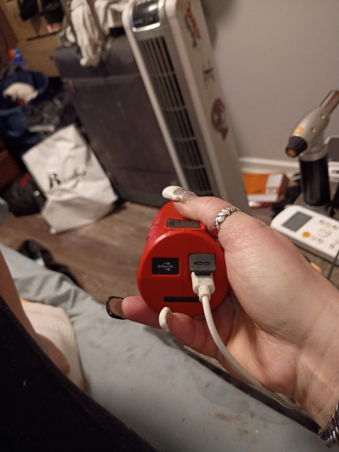 Milwaukee M12 Cordless LITHIUM-ION LED Work Light - photo 4