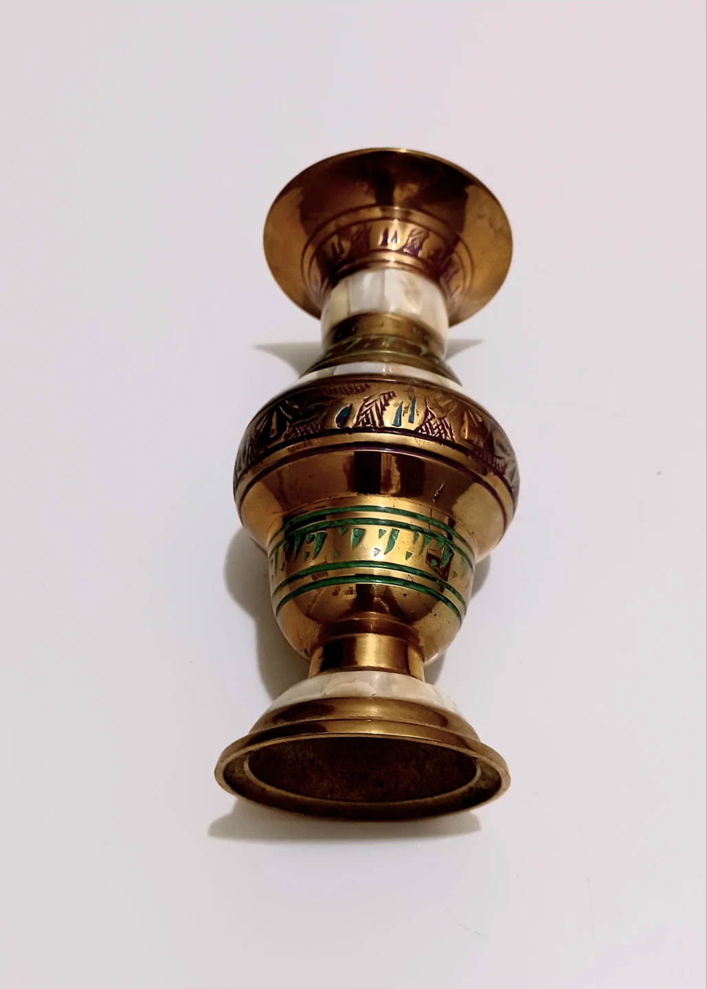 Rare Mother of Pearl & Etched Brass Vase - photo 3