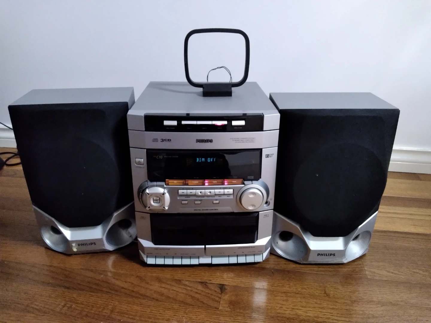 Philips 3 CD Stereo System with Speakers