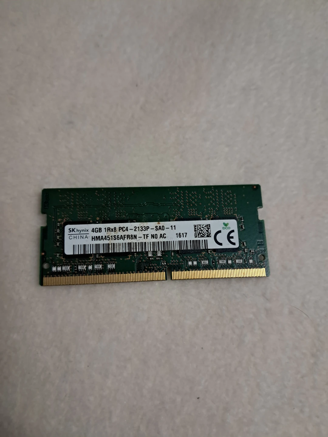 4GB PC4 RAM Sticks - ADATA, SK Hynix, Micron - photo 3