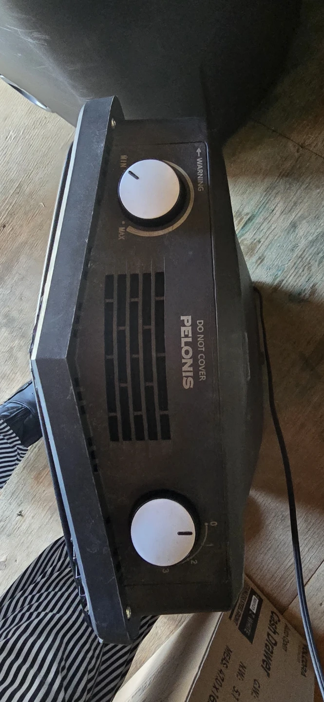 Pelonis Electric Space Heater - photo 2