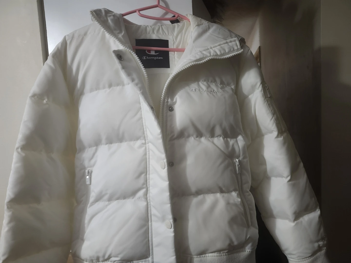 Champion White Puffer Bomber Jacket - Size M - photo 4