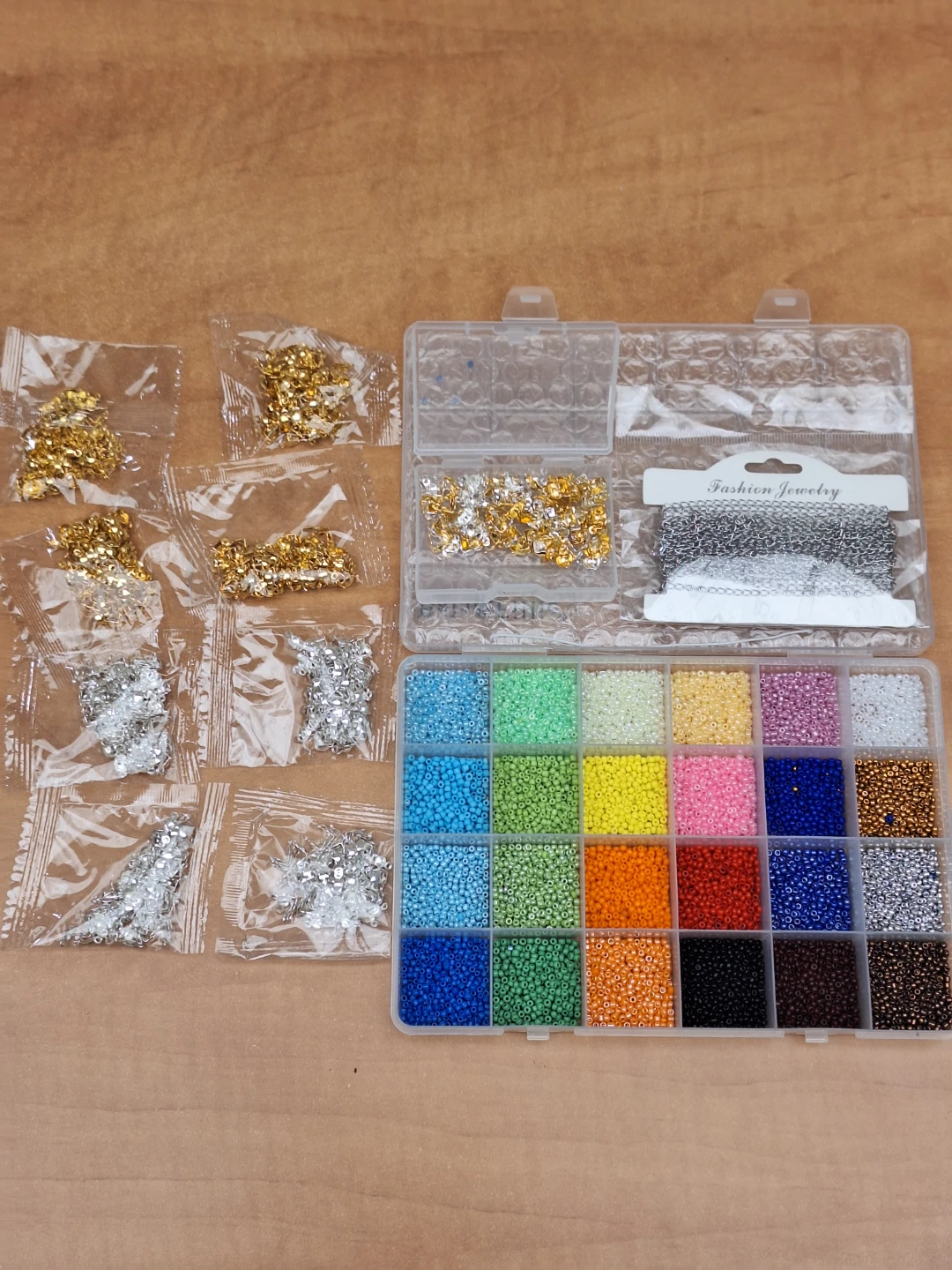 Jewllery Bead Crafting Kit with chains &  metal pieces