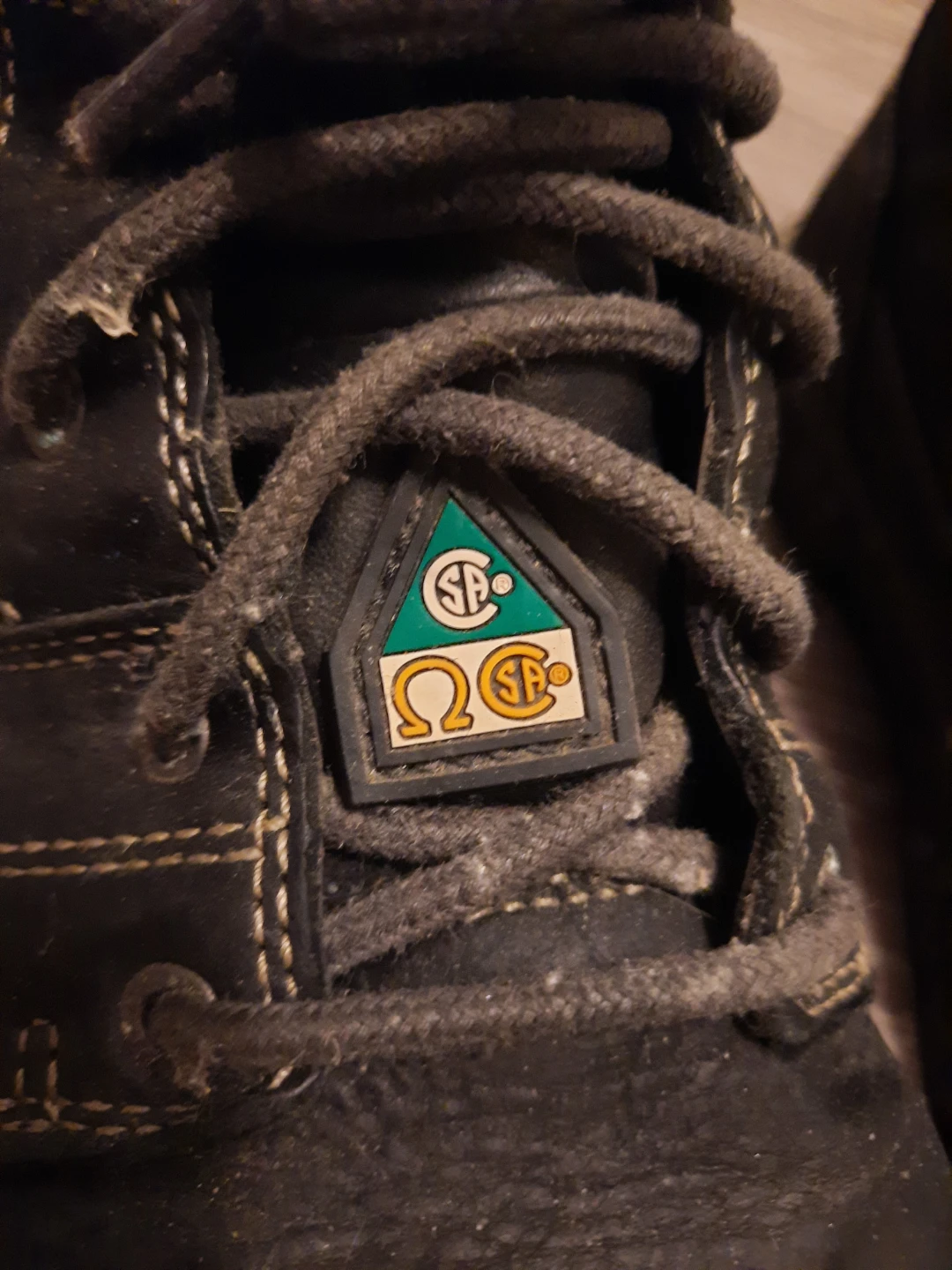 KEEN Work Boots - Size 9.5 - photo 2
