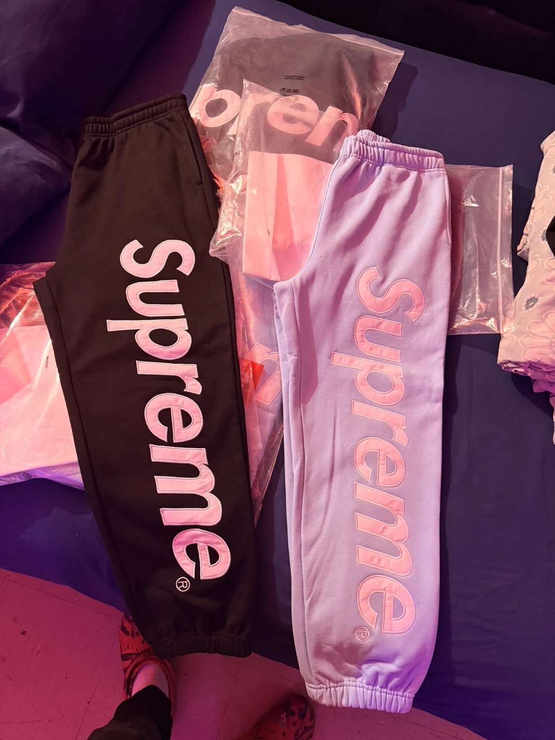 Supreme Hoodie & Sweatpants Set - photo 5