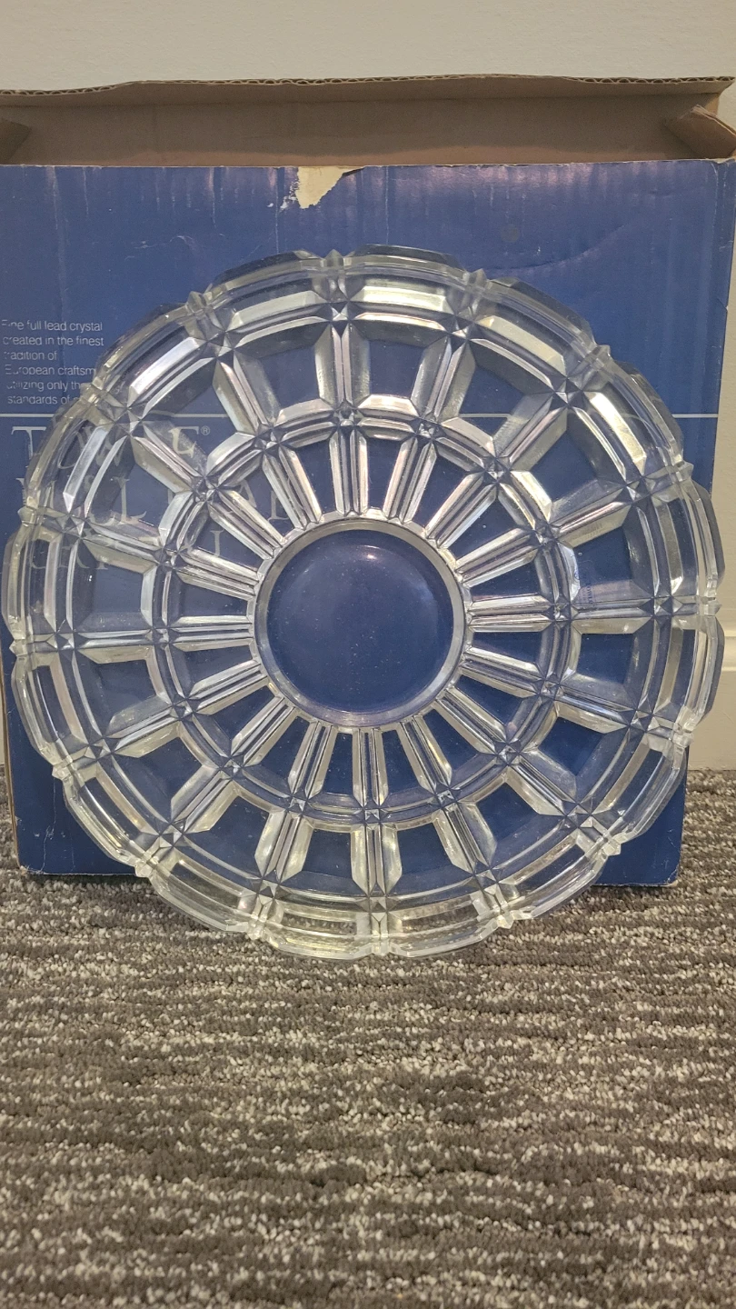 Towle Plaza Suite Cake Plate - Full Lead Crystal - photo 2