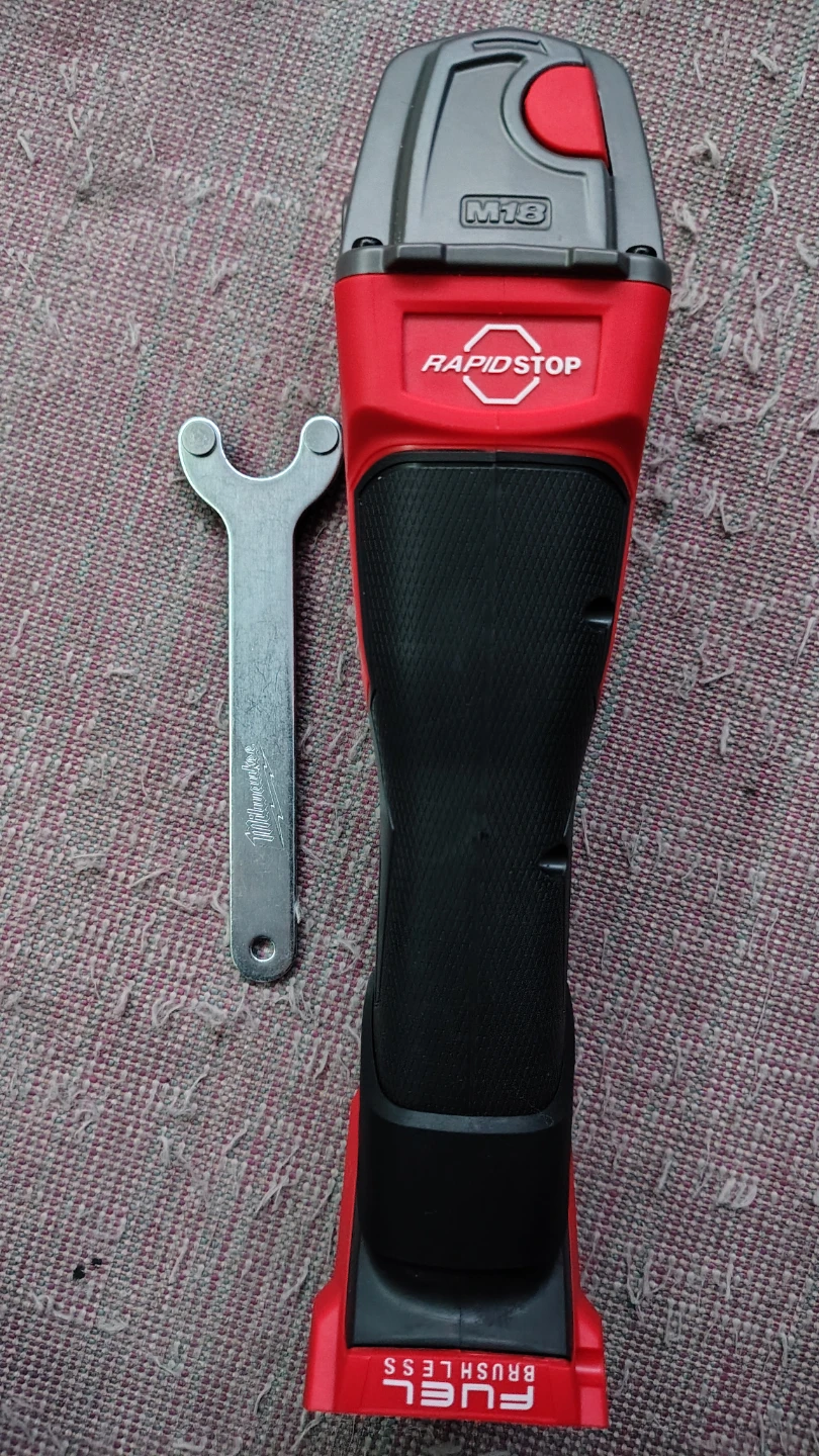 NEW Milwaukee M18 FUEL Angle Grinder Rapid stop - photo 2