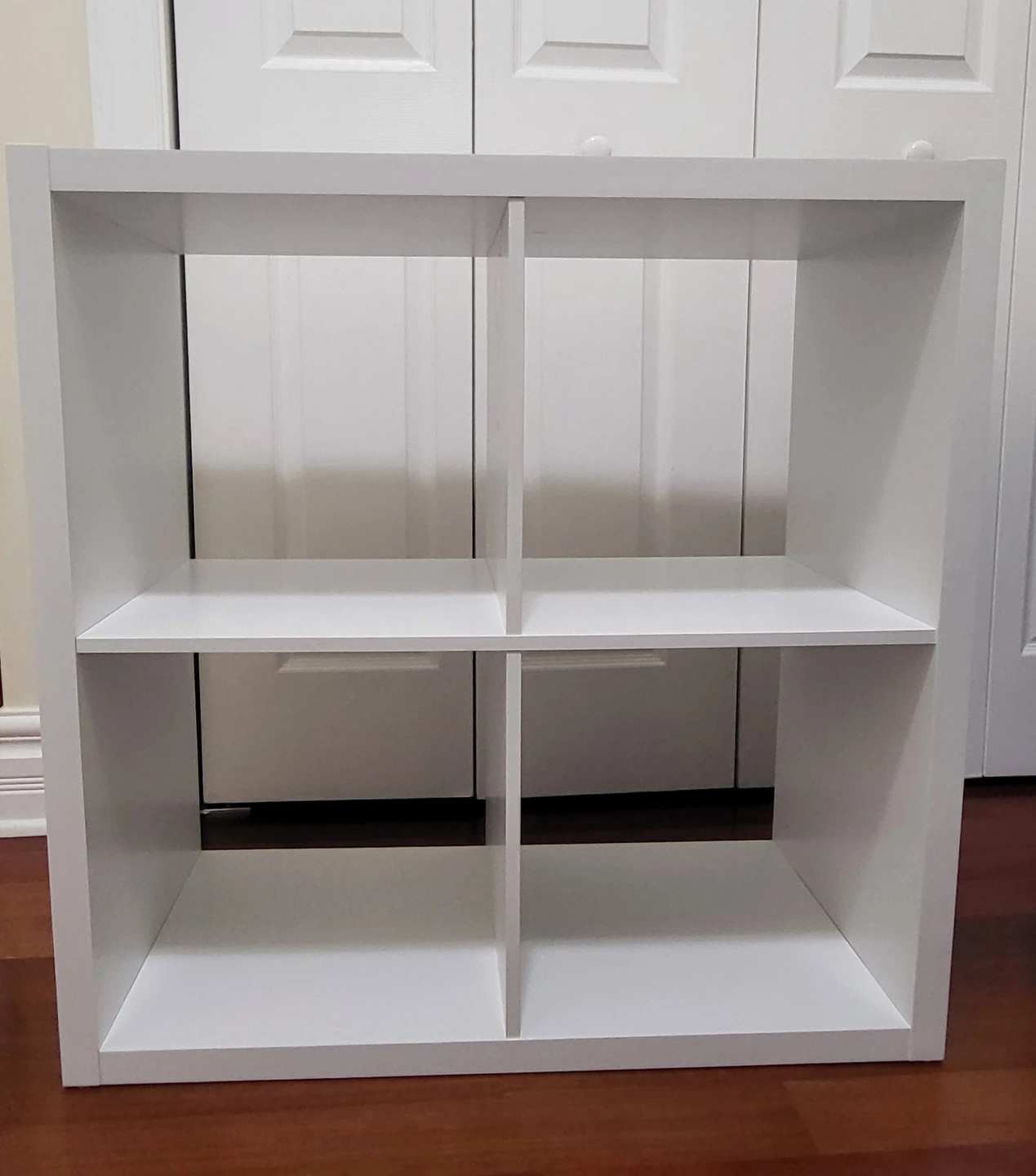 White 4-Cube Organizer