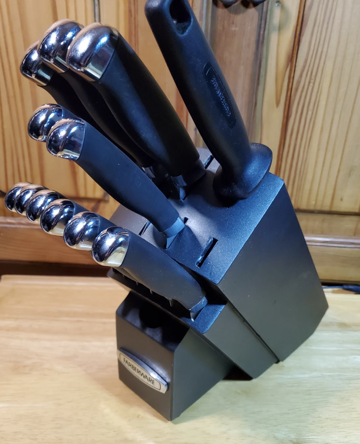 Kitchen Knife Set (1 Missing) - photo 2