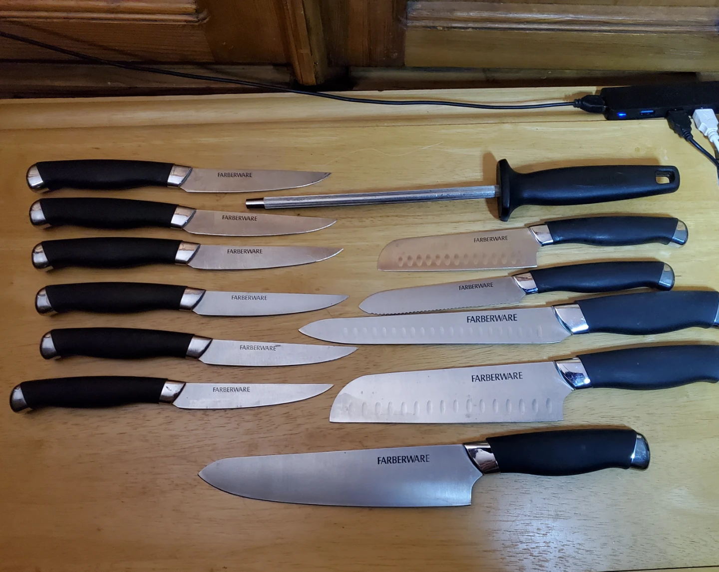 Kitchen Knife Set (1 Missing) - photo 4