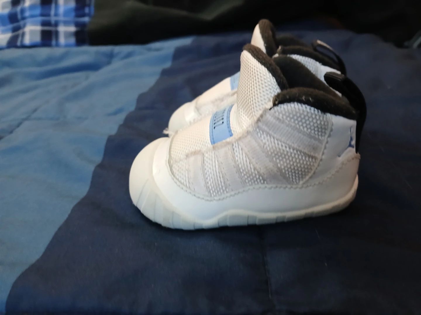 Baby Jordan 11 Crib Shoes Size 2C - photo 5