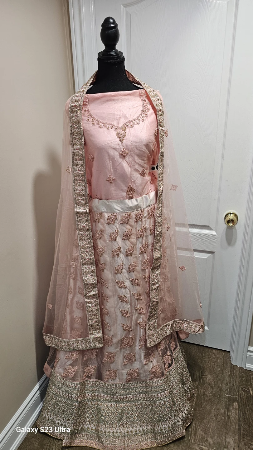 Pink Embroidered Lehenga Choli Set - photo 4