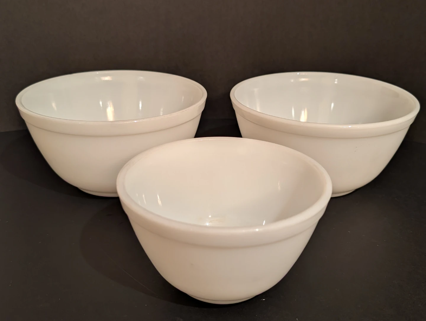 Set of 3 Vintage Pyrex Milk Glass Ovenware Mixing Bowls