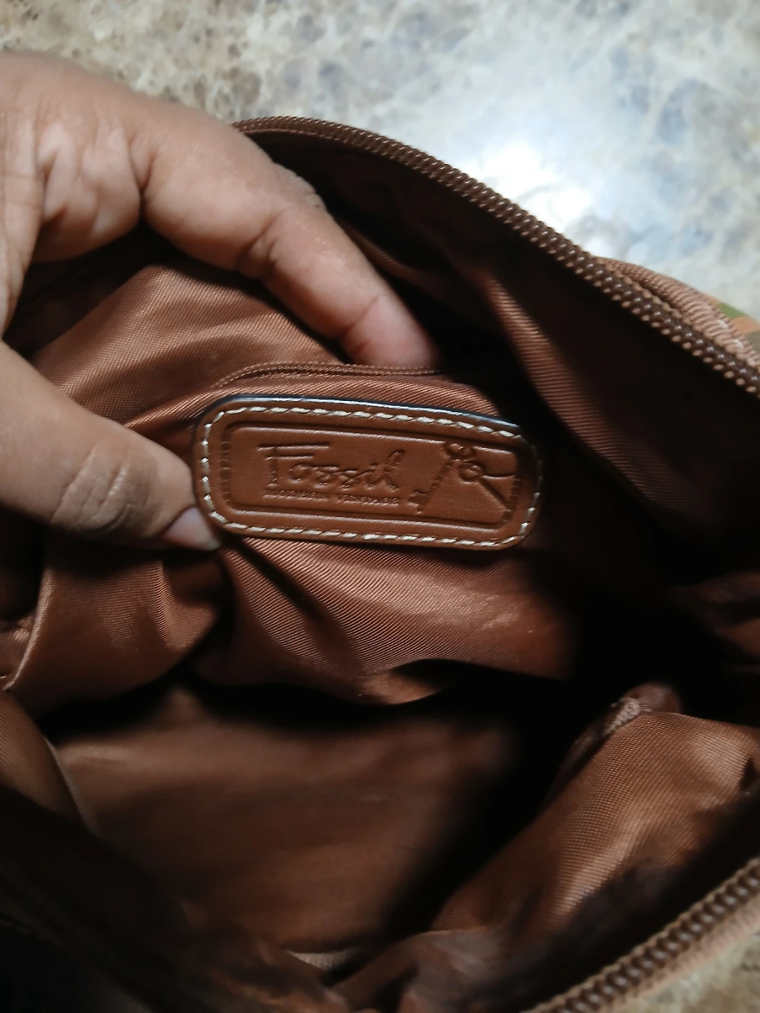 Fossil Crossbody Bag - Stylish and Functional! - photo 3