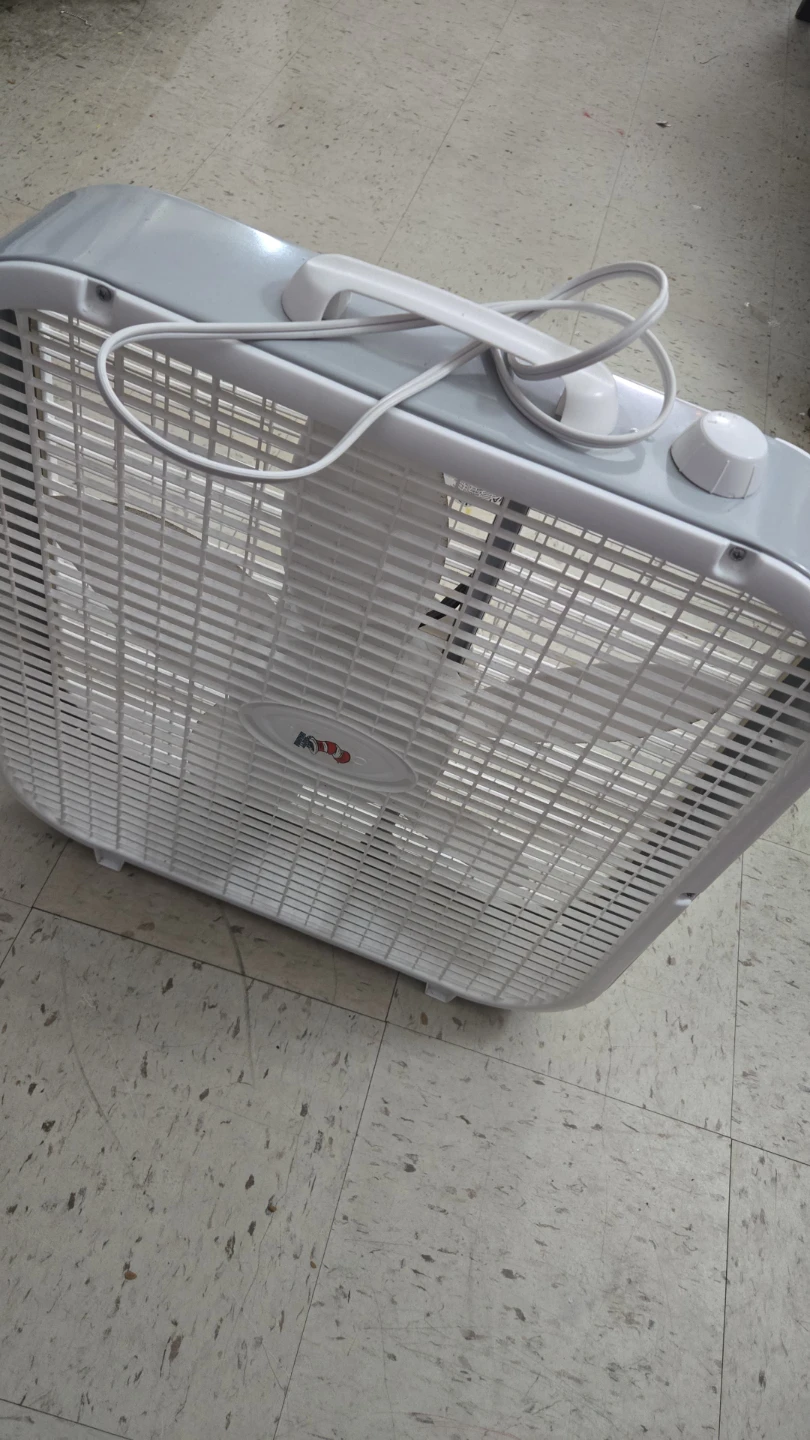 MD 20" Box Fan - White