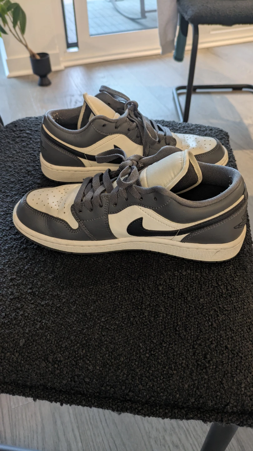 Air Jordan 1 Low Grey Women's US 7.5 - photo 5